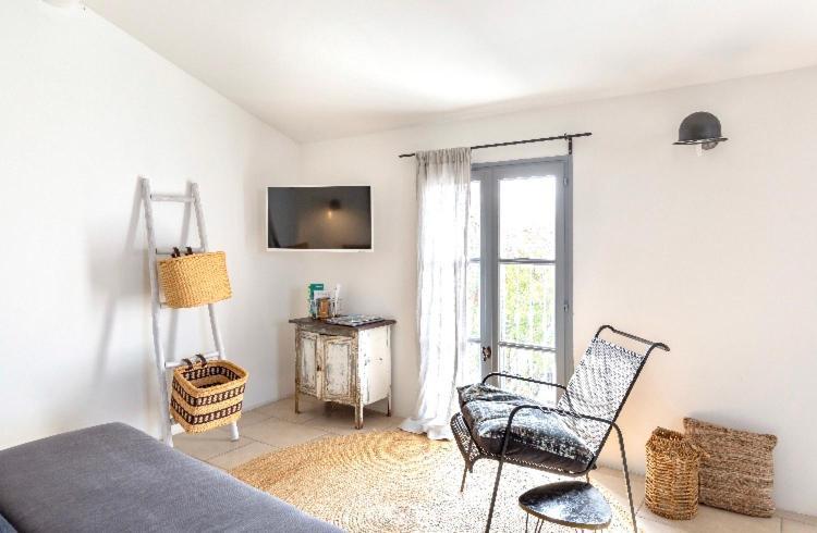 Suite Sur La Sorgue LʼIsle-sur-la-Sorgue Εξωτερικό φωτογραφία